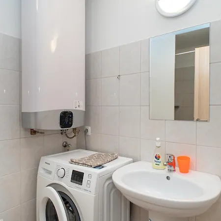 Elena Apartment